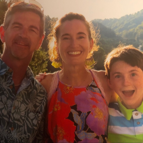 Meet your Posher, Megan - Picture 1 of 1